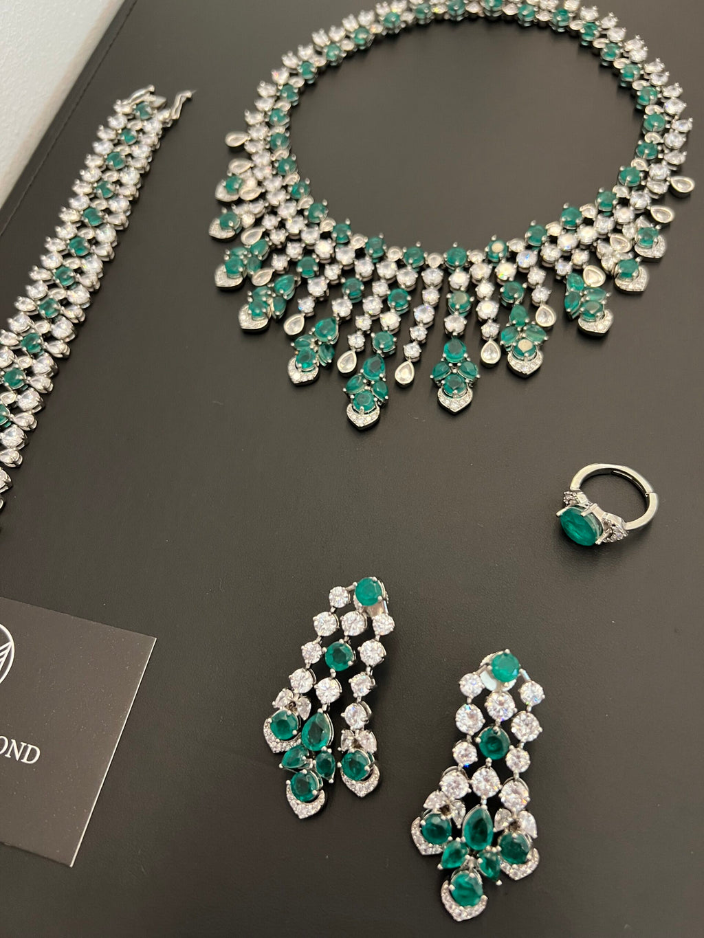 AMEERA | GREEN