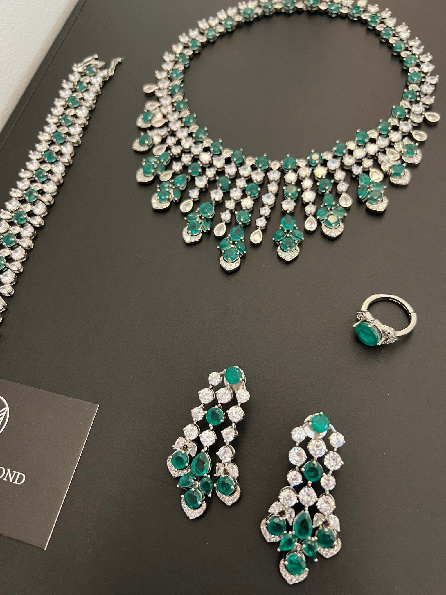 AMEERA | GREEN