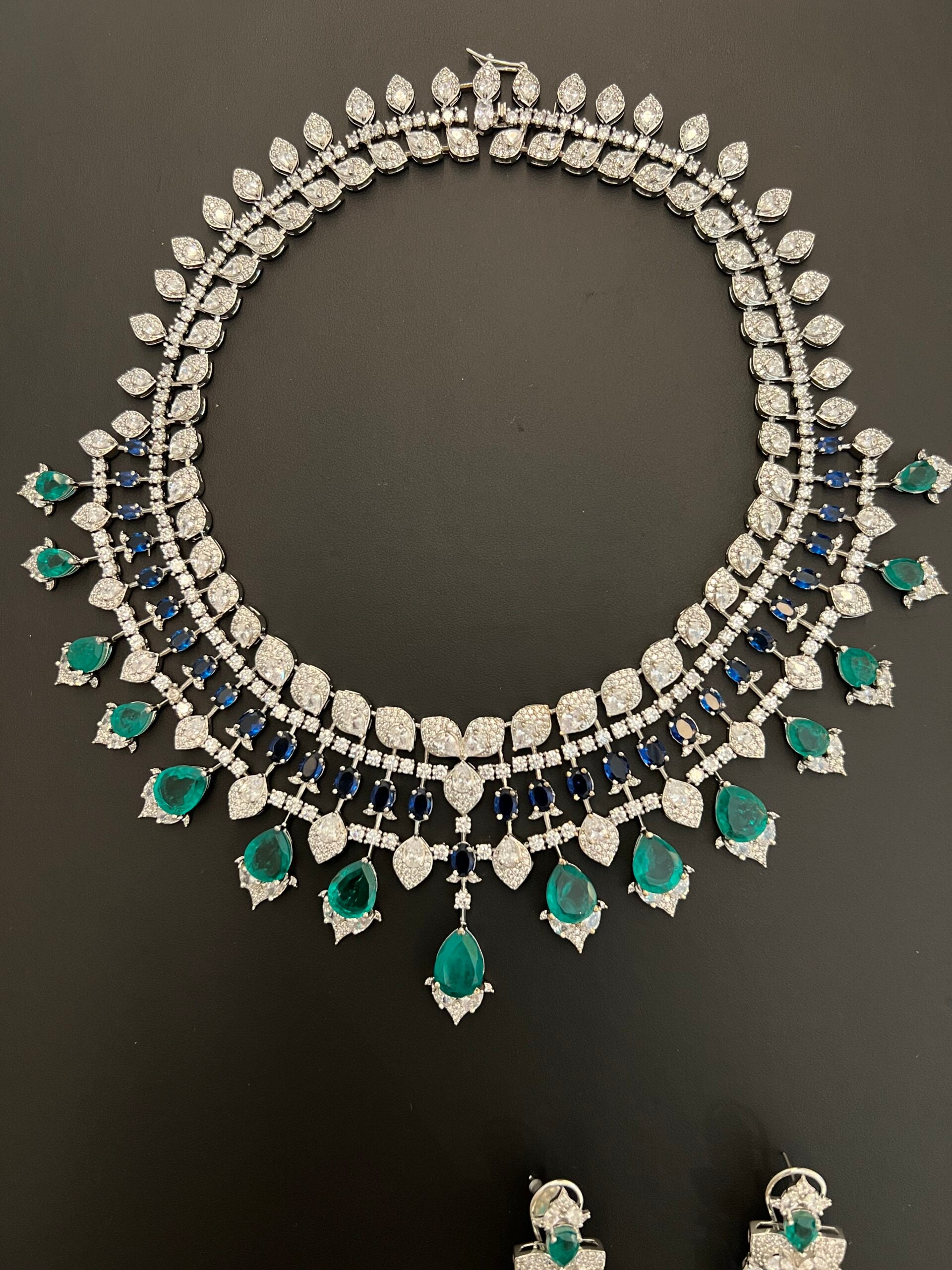MEDIYAH | GREEN & BLUE
