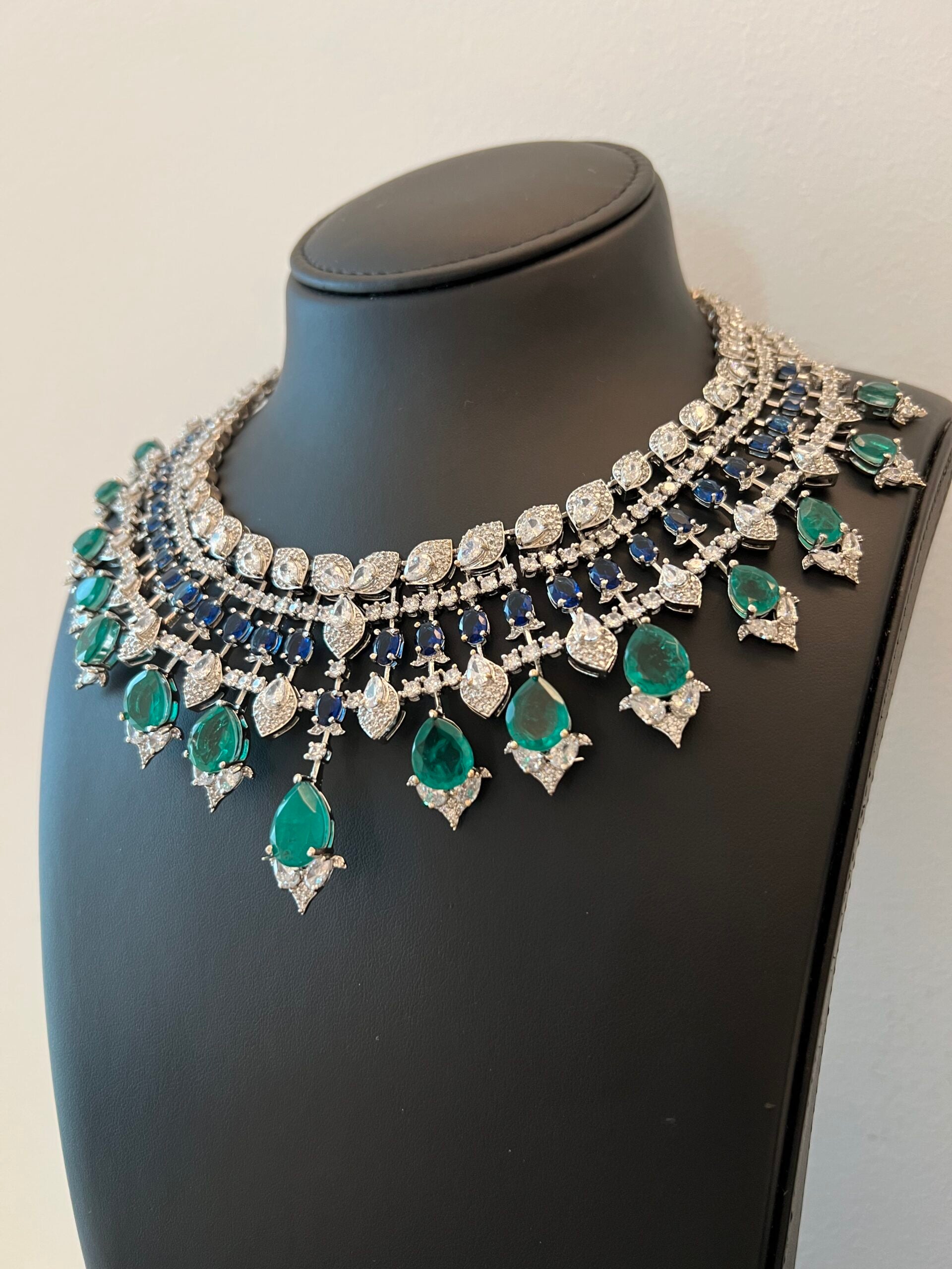 MEDIYAH | GREEN & BLUE