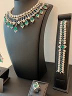 MEDIYAH | GREEN & BLUE