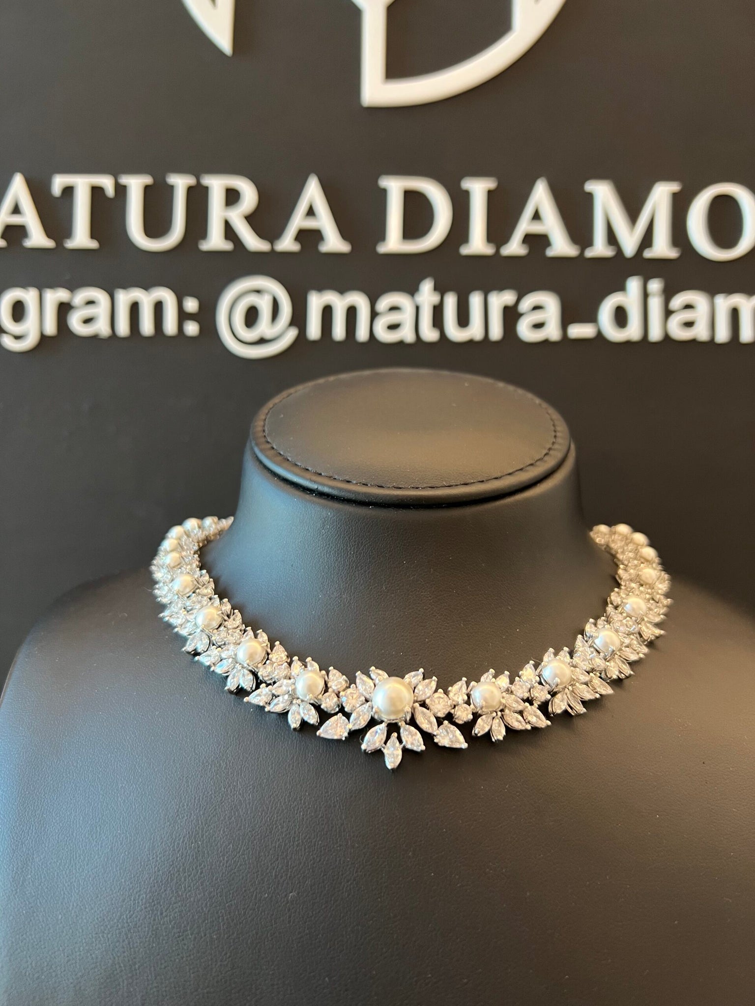 CHOKER WRD | PEARLS