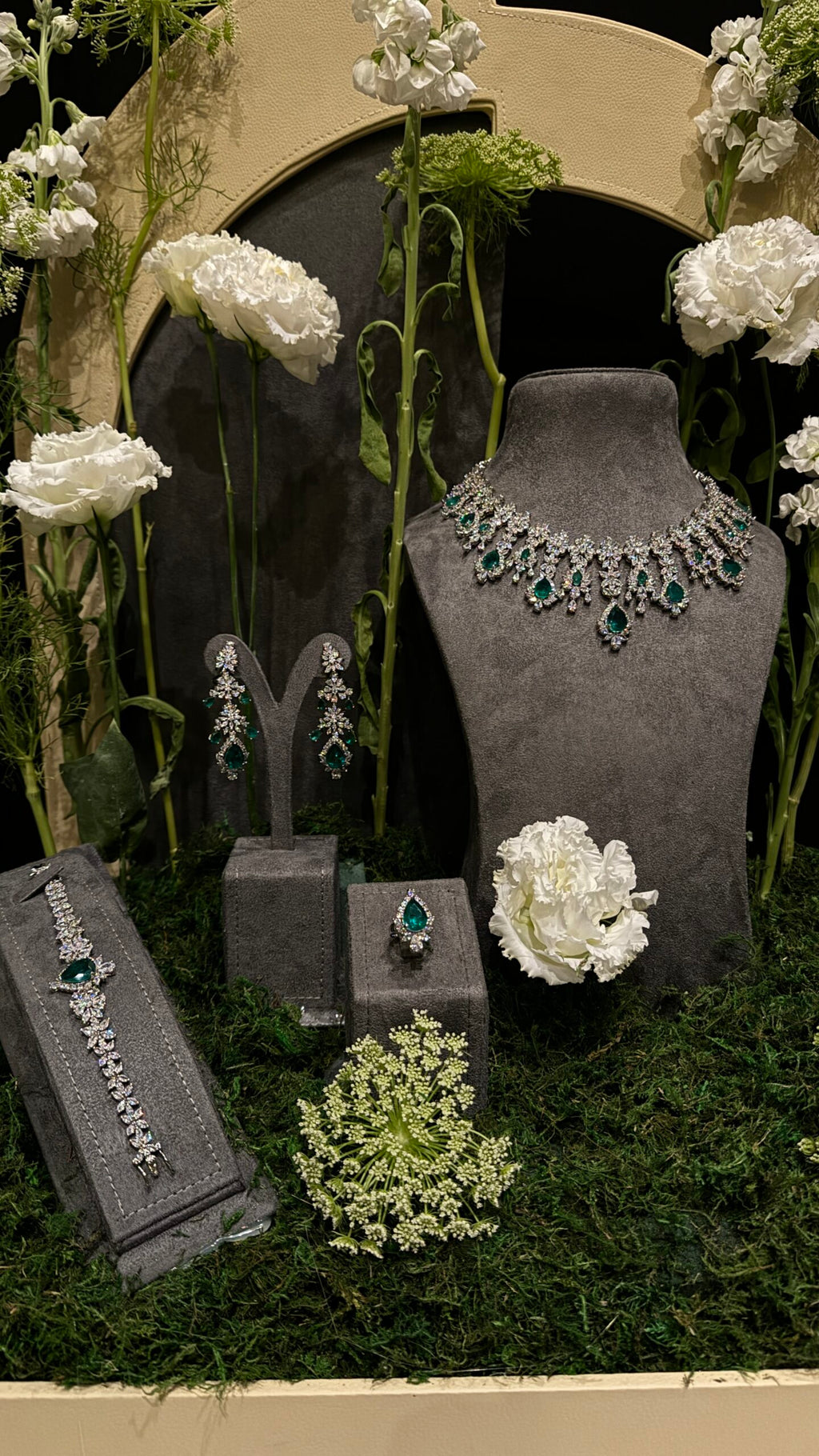 SYNTHETIC EMERALD | GREEN