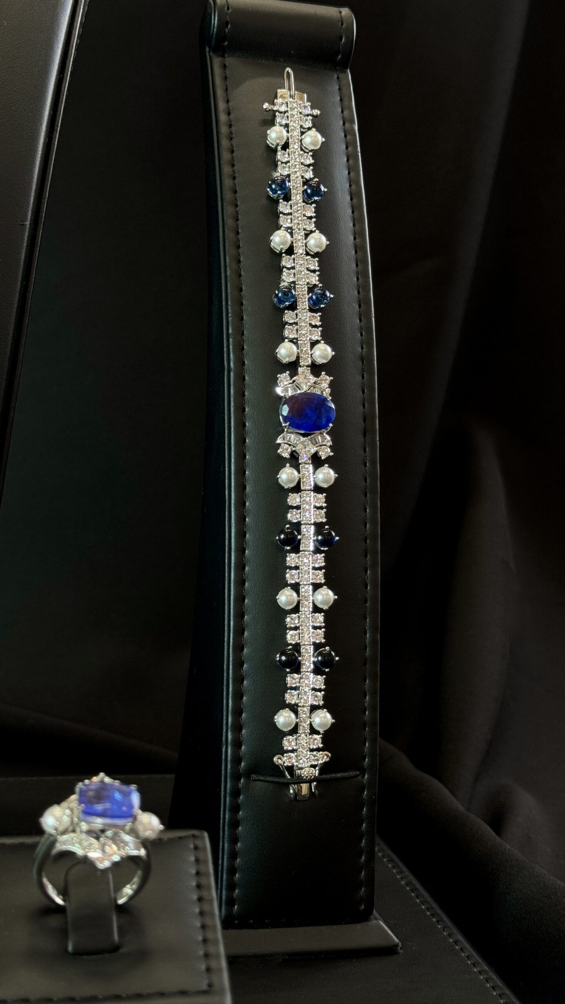 YUMNA | BLUE & PEARLS