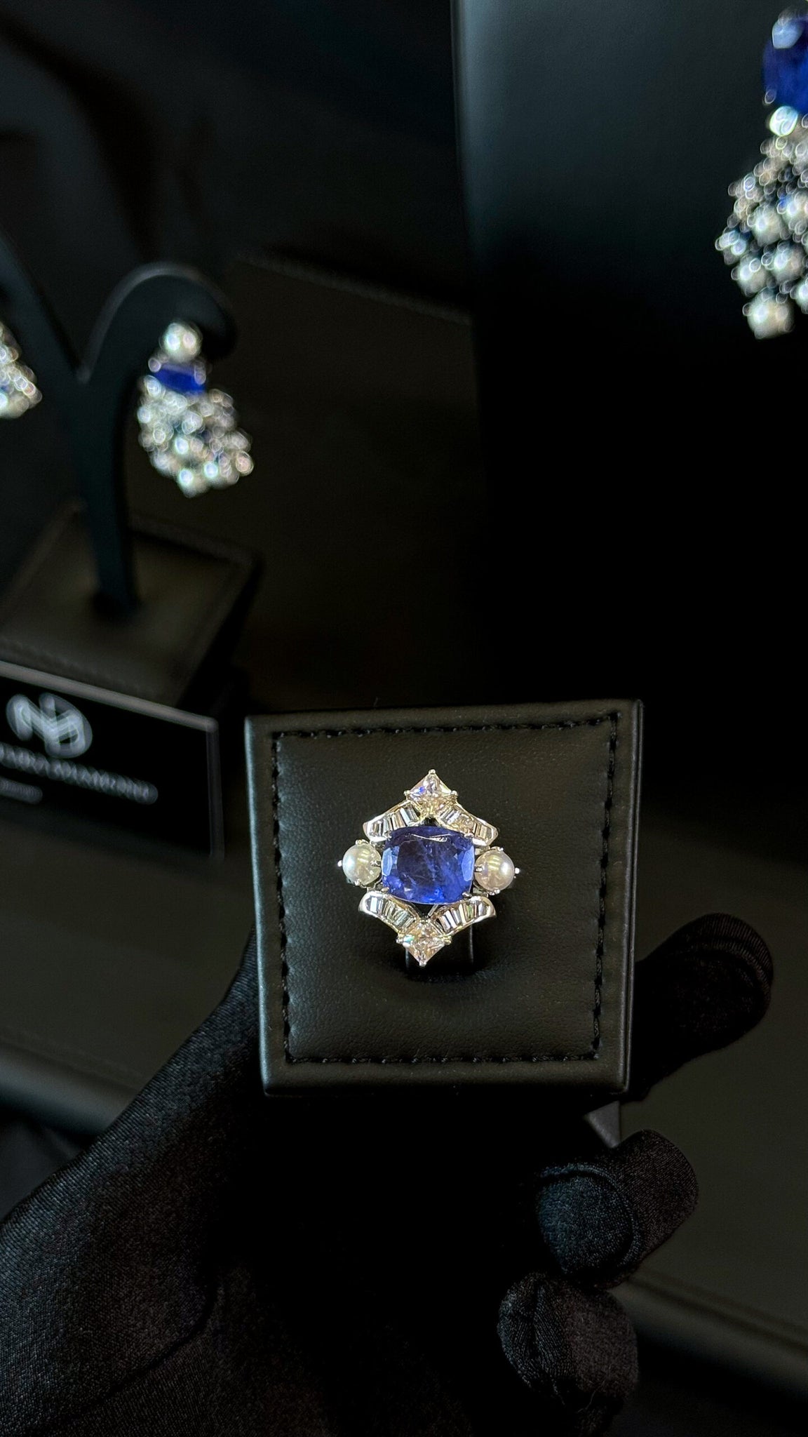 YUMNA | BLUE & PEARLS
