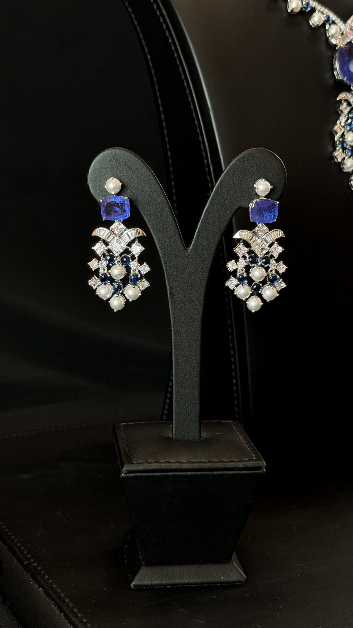 YUMNA | BLUE & PEARLS